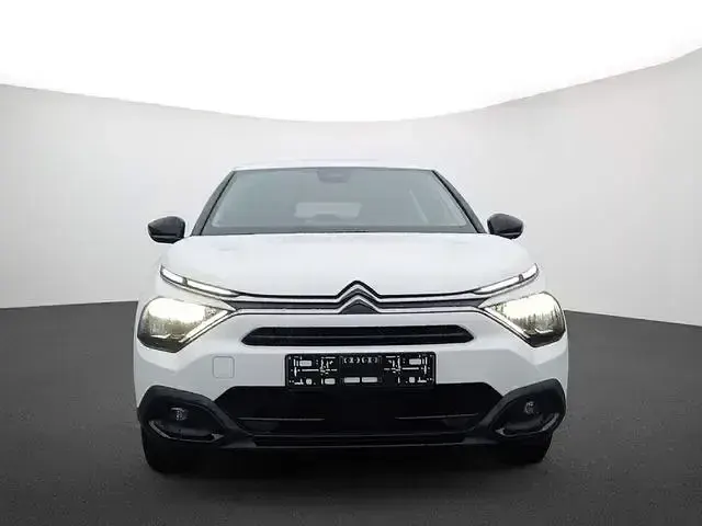 Gebraucht Citroën C4 Feel 131 PS (96 kW) 2023 Weiß Limousine
