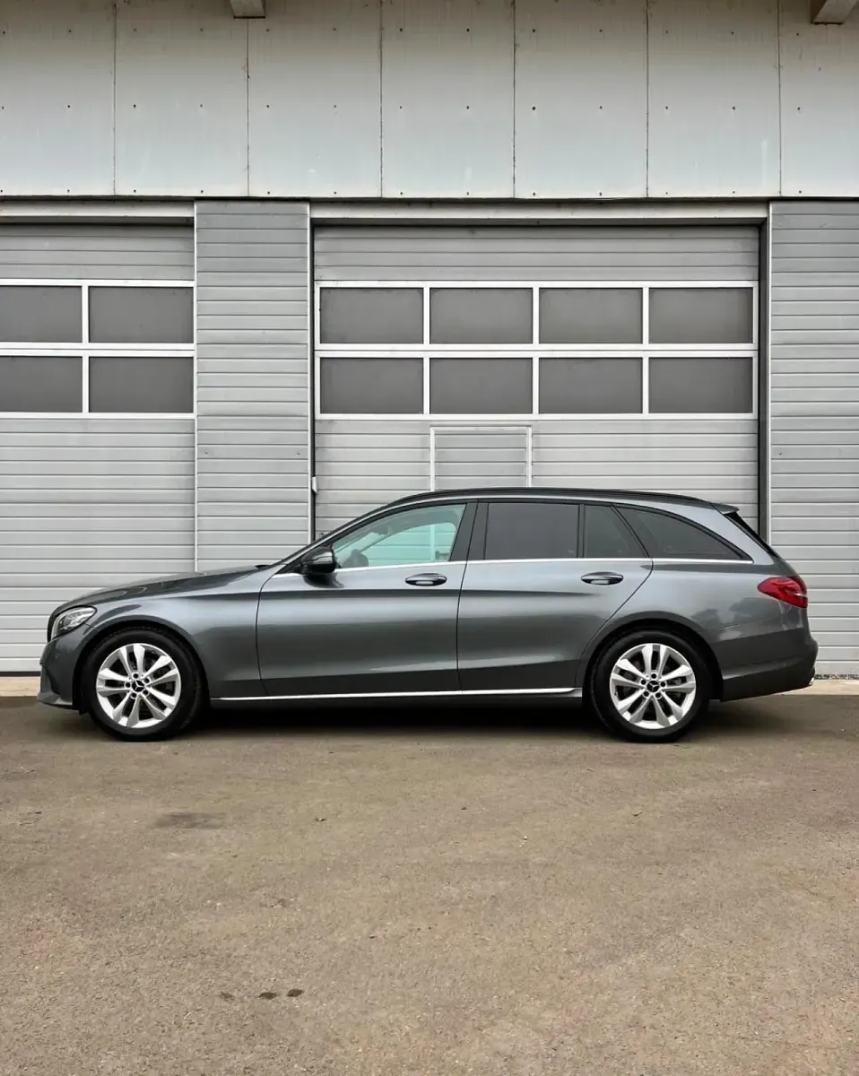 Gebraucht Mercedes 220 2018 Grau Kombi