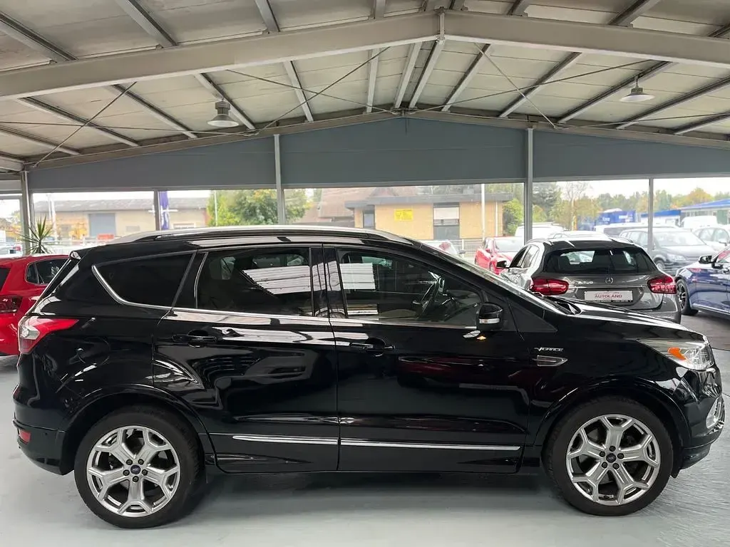 Gebraucht Ford Kuga Vignale 179 PS (131 kW) 2017 Schwarz SUV
