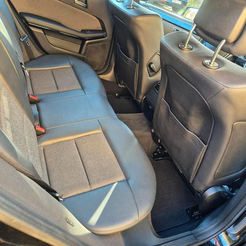 Gebraucht Mercedes E220 170 PS (125 kW) 2010 Schwarz Kombi