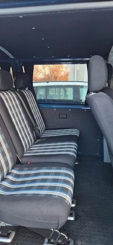 Gebraucht VW T5 105 PS (77 kW) 2007 Blau Van