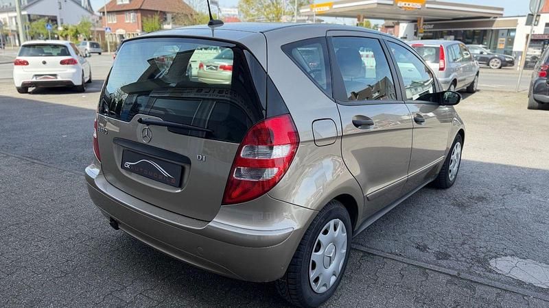 Gebraucht Mercedes A180 109 PS (80 kW) 2005 Gold Kleinwagen