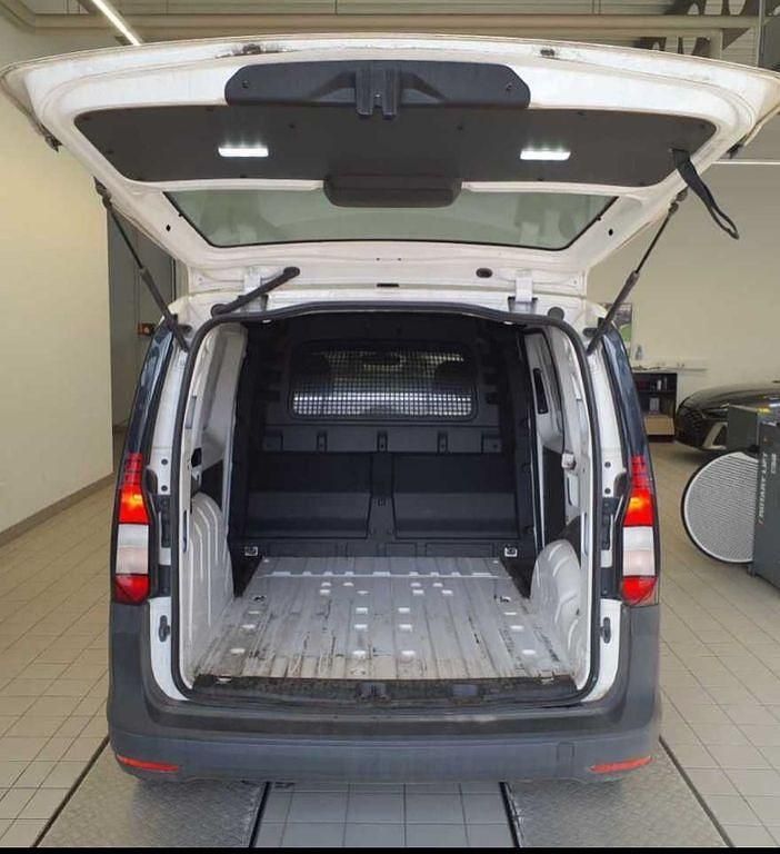 Gebraucht VW Caddy 122 PS (89 kW) 2023 Candyweiss Van / Kleinbus