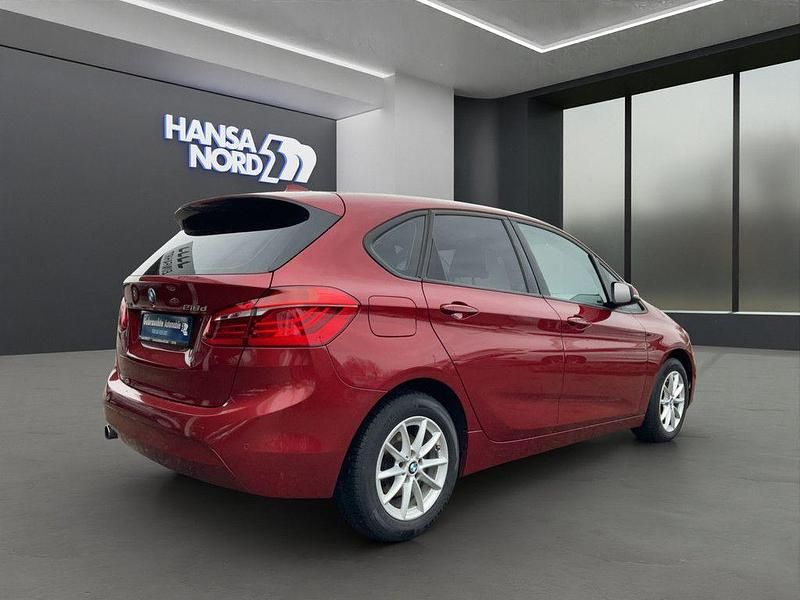 Gebraucht BMW 218 Active Tourer 150 PS (110 kW) 2016 Rot Van / Kleinbus