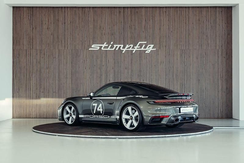 Neu Porsche 992 650 PS (478 kW) 2025 Grün