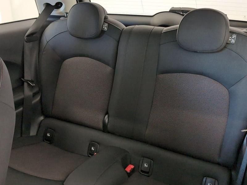 Gebraucht Mini Cooper Sport 136 PS (100 kW) 2022 Silber Kleinwagen