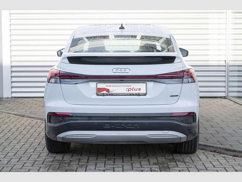 Gebraucht Audi Q4 e-tron 219 kW (299 PS) 2022 Gletscherweiss SUV