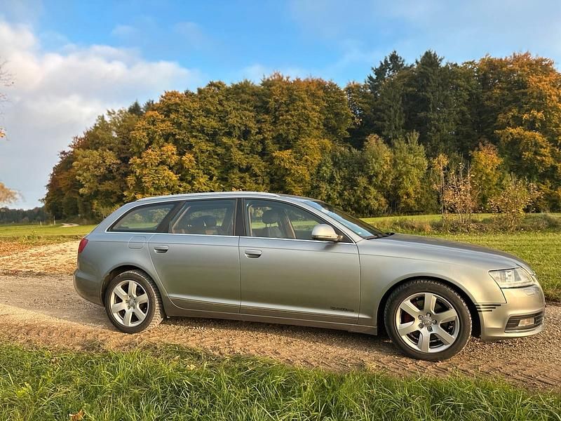 Silber Gebraucht 2010 Audi A6 Kombi | 5.200 € (Fairer Preis) - Bild 1/4