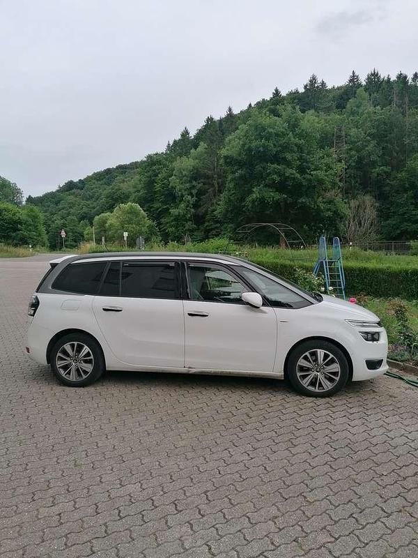 Weiß Gebraucht 2014 Citroën C4 SpaceTourer Exclusive Van / Kleinbus | 6.350 € - Bild 1/4