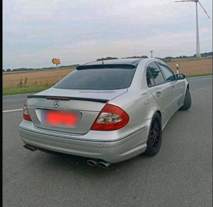 Gebraucht Mercedes E240 177 PS (130 kW) 2002 Silber Limousine