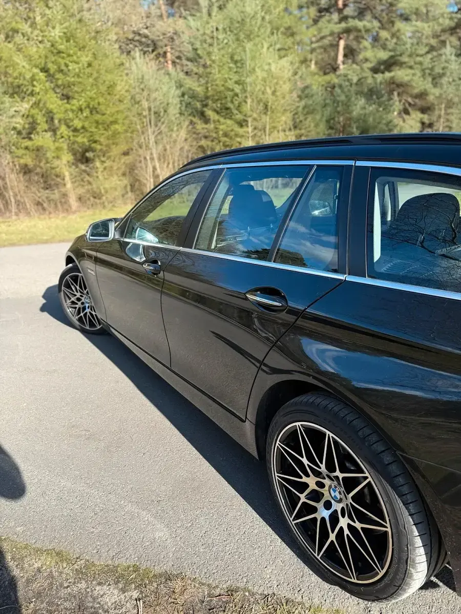 Gebraucht BMW 530 258 PS (189 kW) 2016 Schwarz Kombi