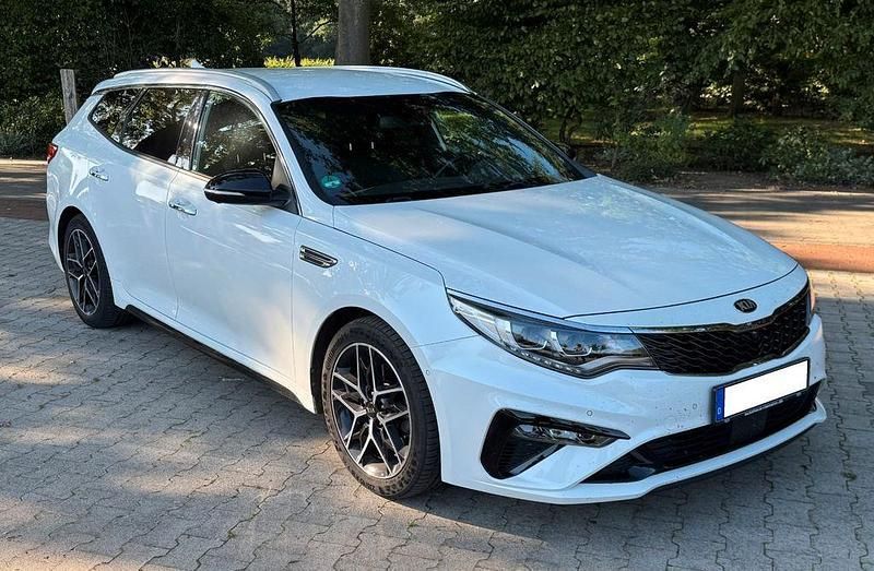Weiß Gebraucht 2019 Kia Optima GT-Line Kombi | 16.790 € (Guter Preis) - Bild 1/4