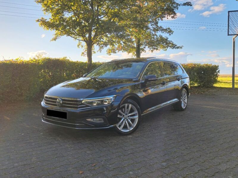 Schwarz Gebraucht 2020 VW Passat Elegance Kombi | 18.900 € - Bild 1/4