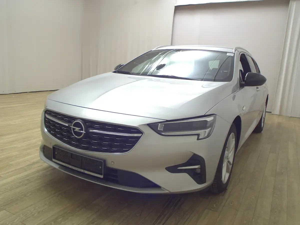Gebraucht Opel Insignia Elegance 122 PS (89 kW) 2023 Argon silber/ice silver Kombi