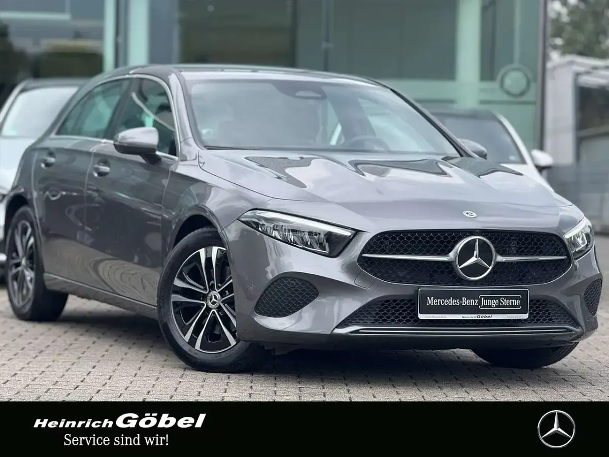 Gebraucht Mercedes A180 Progressive 136 PS (100 kW) 2024 Grau Limousine