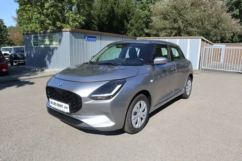 Neu Suzuki Swift 83 PS (61 kW) 2026 Silber Kleinwagen