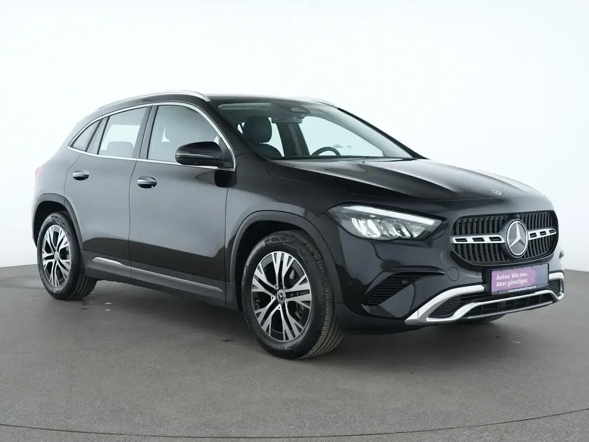 Gebraucht Mercedes GLA200 Progressive 163 PS (119 kW) 2025 Nachtschwarz SUV