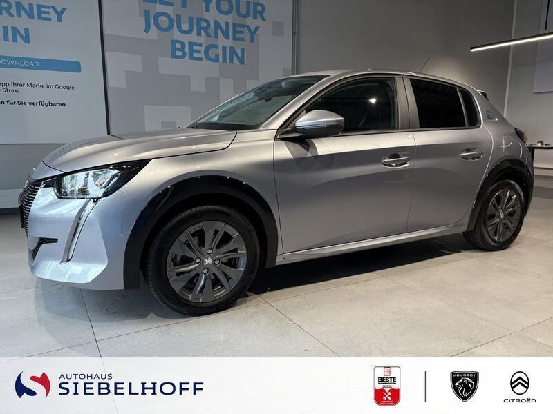 Silber Gebraucht 2021 Peugeot e-208 Active Kleinwagen | 14.470 € (Guter Preis) - Bild 1/4