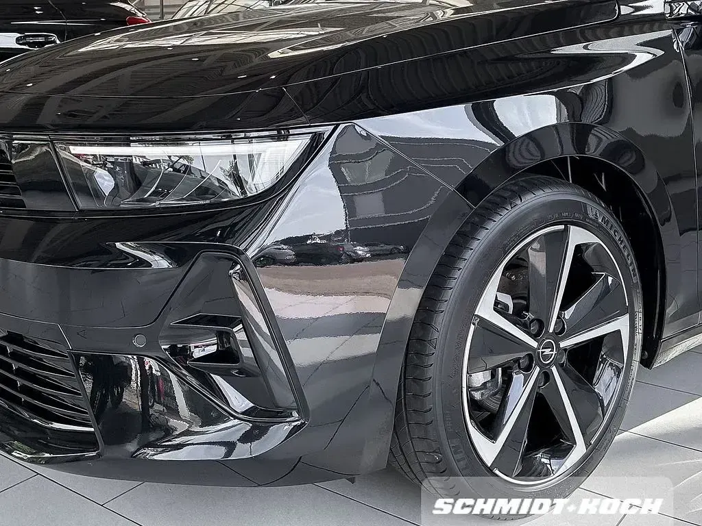 Gebraucht Opel Astra 131 PS (96 kW) 2025 Schwarz (schwarz) Kleinwagen