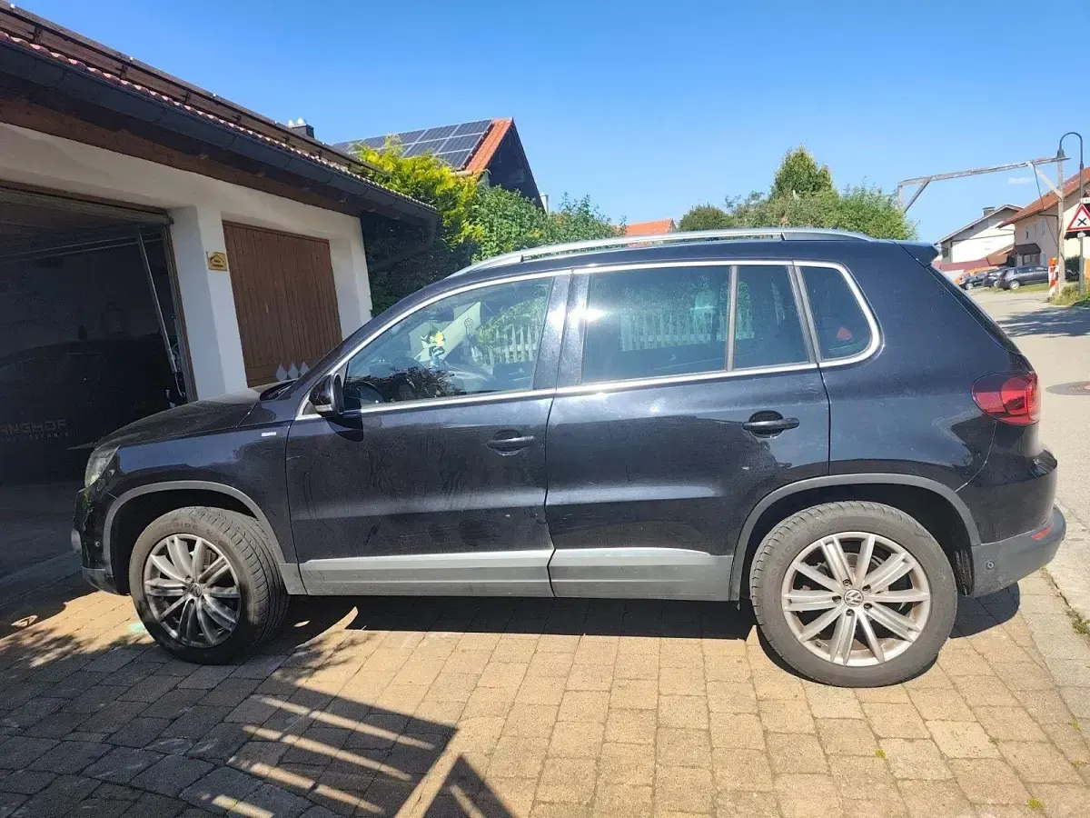 Gebraucht VW Tiguan Cup 179 PS (131 kW) 2014 Schwarz SUV