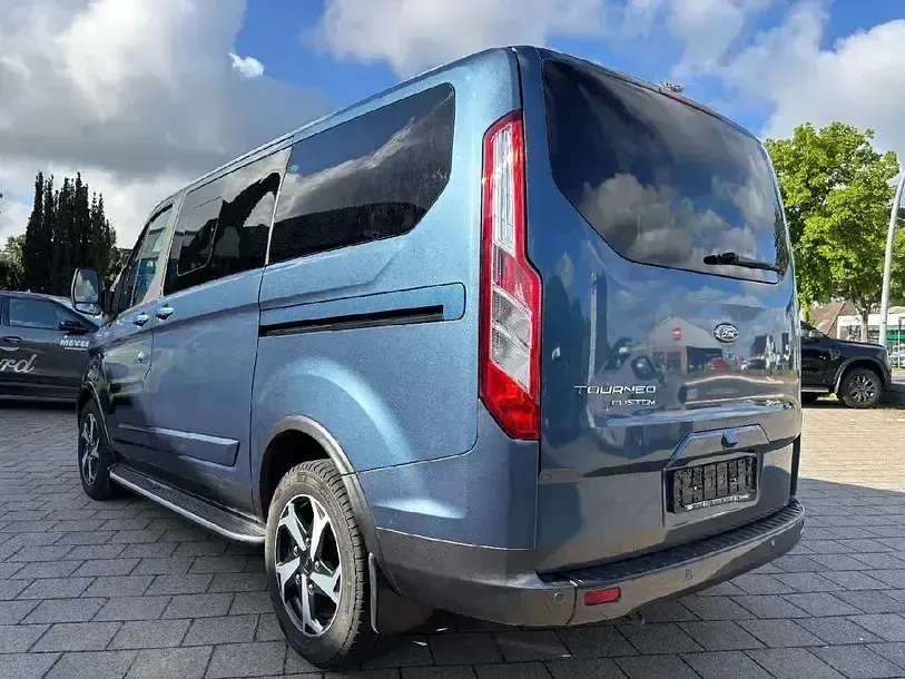 Gebraucht Ford Transit Custom Active 150 PS (110 kW) 2023 Chromablau metallic Van / Kleinbus