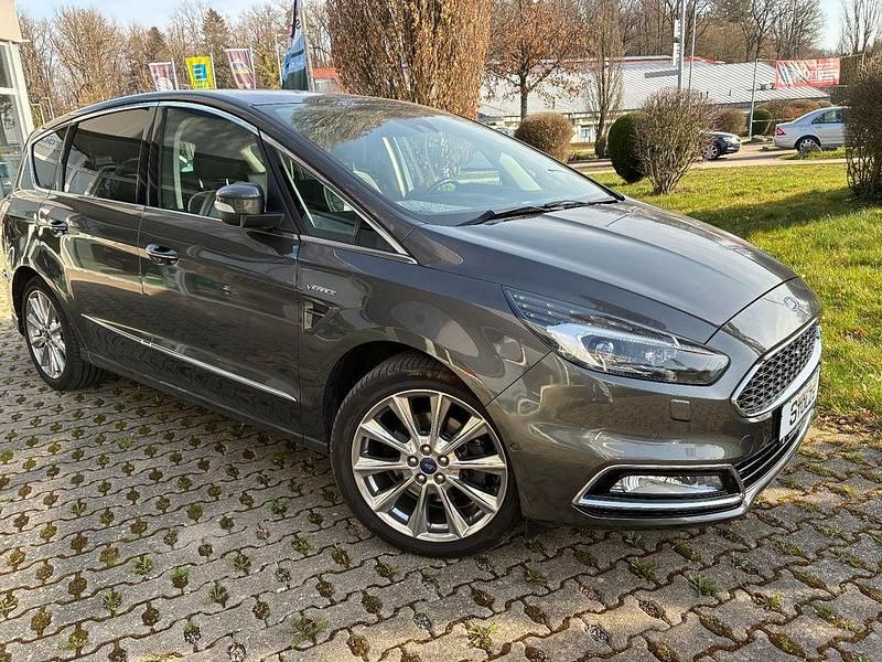 Gebraucht Ford S-MAX Vignale 209 PS (153 kW) 2018 Grau Van / Kleinbus