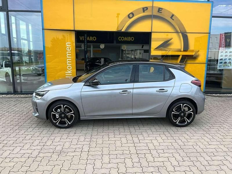 Gebraucht Opel Corsa GS Line 101 PS (74 kW) 2023 Quarz silber dach schwarz Kleinwagen