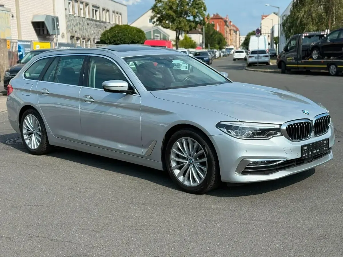 Gebraucht BMW 540 Luxury Line 320 PS (235 kW) 2020 Silber Kombi