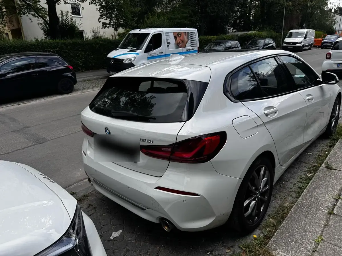 Gebraucht BMW 120 Luxury Line 178 PS (130 kW) 2021 Weiß Kleinwagen