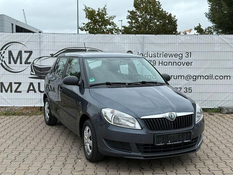 Gebraucht Skoda Fabia Special 60 PS (44 kW) 2012 Grau Kleinwagen