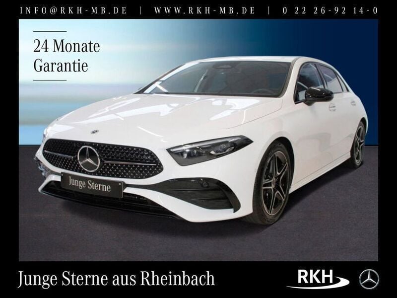 Weiß Gebraucht 2024 Mercedes A200 AMG line Limousine | 33.980 € (Fairer Preis) - Bild 1/4