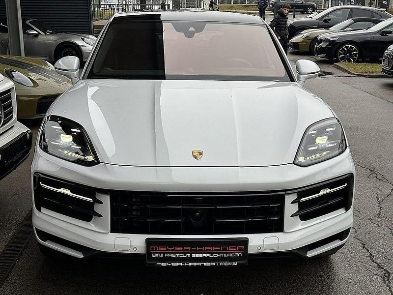 Gebraucht Porsche Cayenne Coupe 305 PS (224 kW) 2023 Weiß Coupé