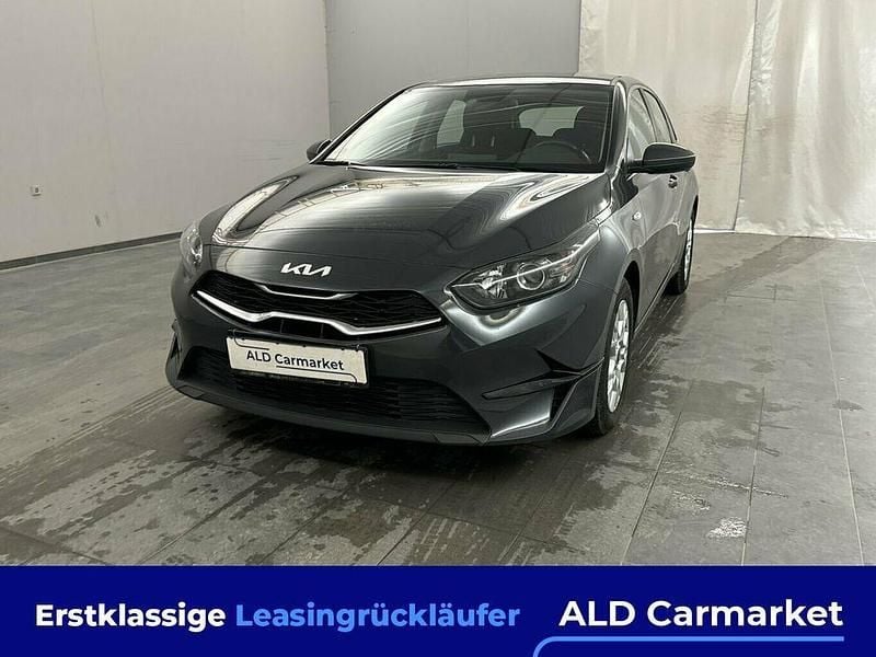 Grau Gebraucht 2022 Kia Ceed Vision Limousine | 15.480 € - Bild 1/4