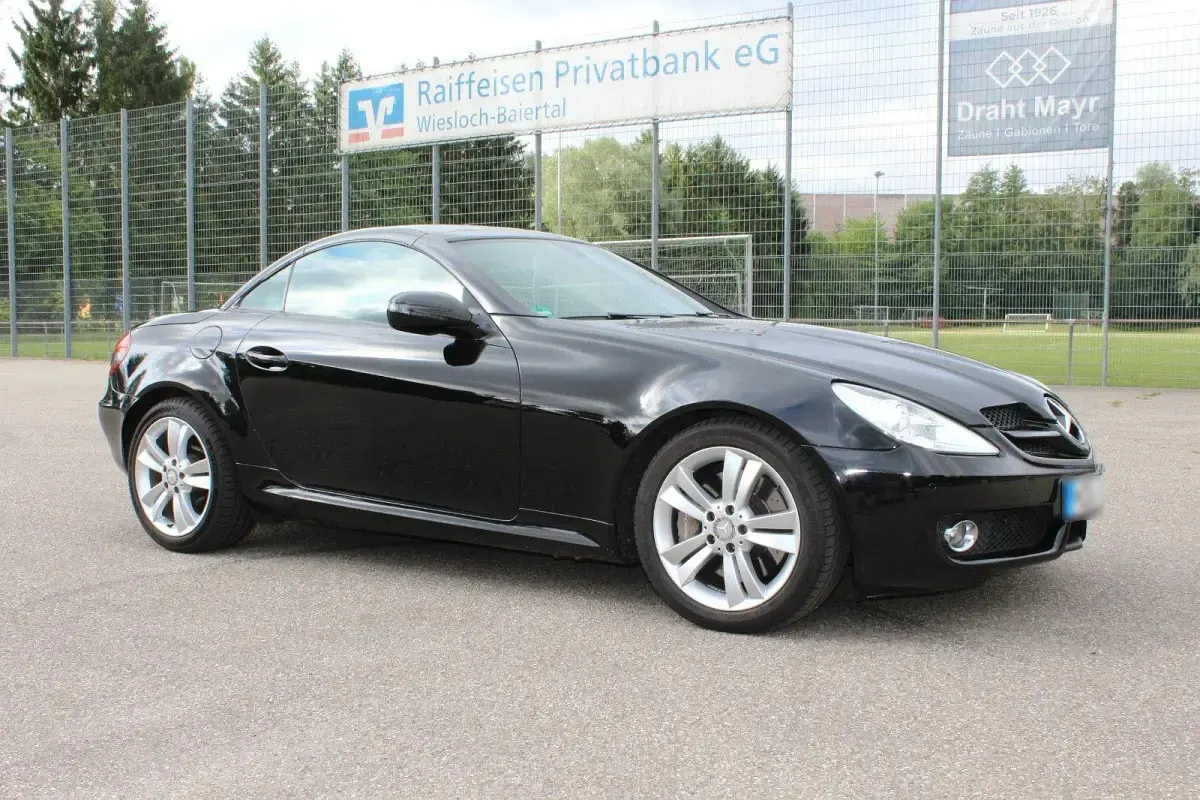 Gebraucht Mercedes SLK350 305 PS (224 kW) 2010 Schwarz Cabrio