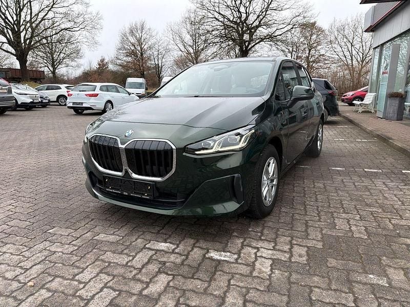 Gebraucht BMW 220 Active Tourer Performance 170 PS (125 kW) 2022 Grün Van / Kleinbus