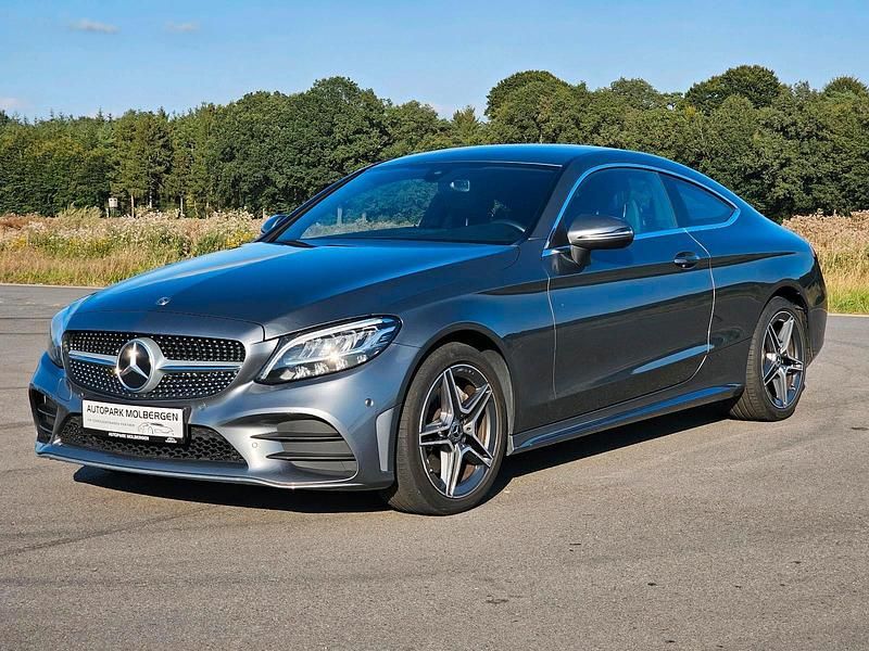 Selenitgrau Gebraucht 2019 Mercedes C200 AMG line Coupé | 22.790 € (Etwas zu teuer) - Bild 1/4