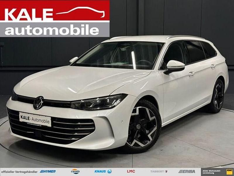Gebraucht VW Passat Elegance 150 PS (110 kW) 2025 Oryxweiß perlmutteffekt Kombi