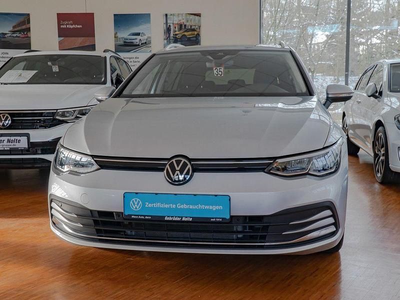 Gebraucht VW Golf VIII Move 110 PS (80 kW) 2023 Silber / reflexsilber Kombi