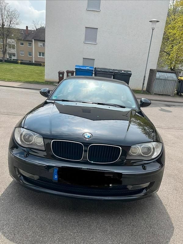 Schwarz Gebraucht 2011 BMW 116 Kleinwagen | 2.950 € (Guter Preis) - Bild 1/4