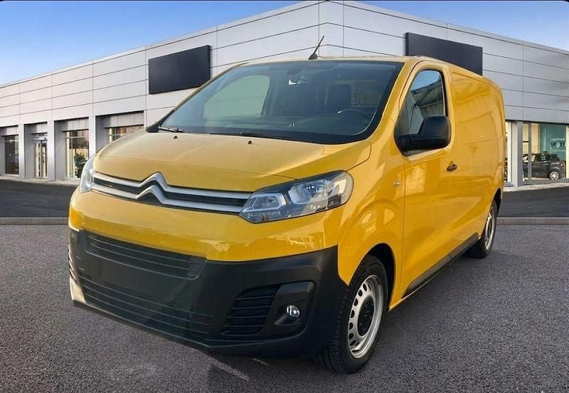 Second-hand Citroën Jumpy 144 CP (105 kW) 2022 Galben Monovolum