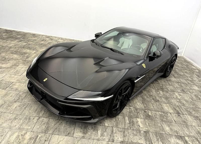 Neu Ferrari 12 Cilindri 829 PS (609 kW) 2026 Schwarz Coupé