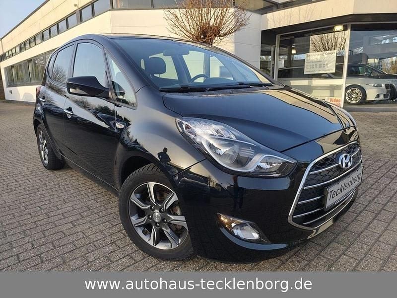 Gebraucht Hyundai ix20 YES! 90 PS (66 kW) 2017 Schwarz Kleinwagen
