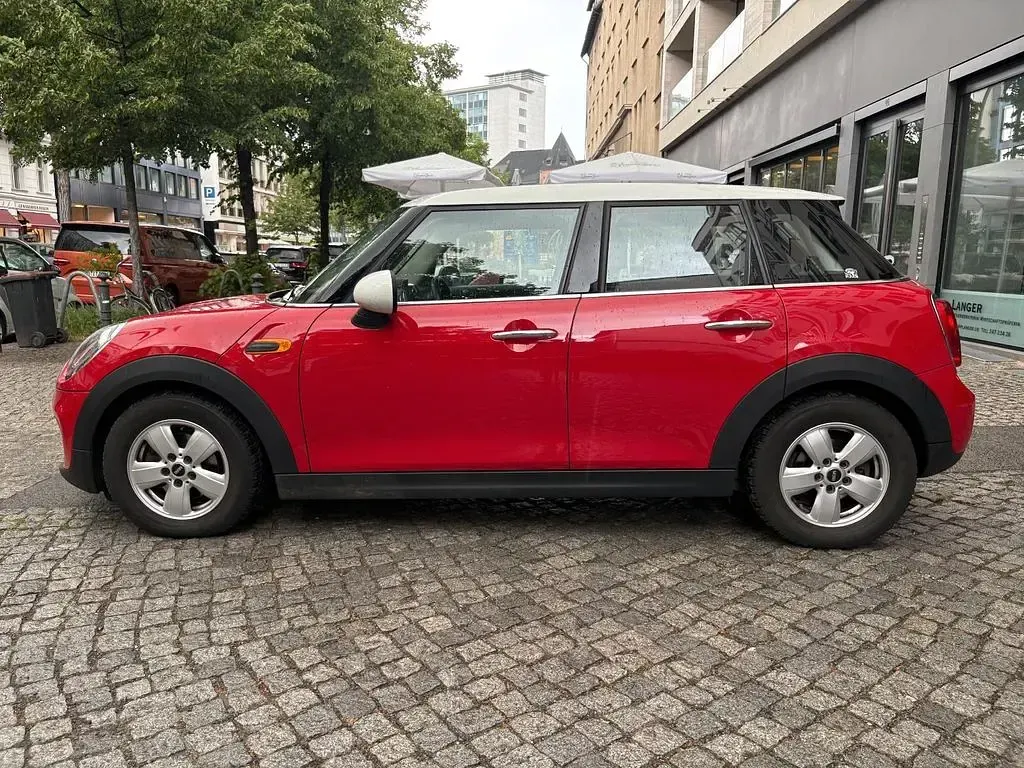 Occasion Mini Cooper 136 PK (100 kW) 2019 Rood Hatchback