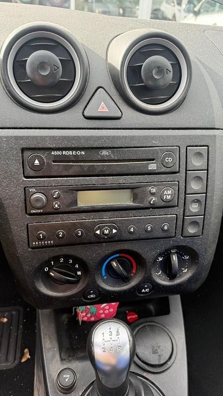 Gebraucht Ford Fiesta 80 PS (58 kW) 2002 Schwarz Kleinwagen