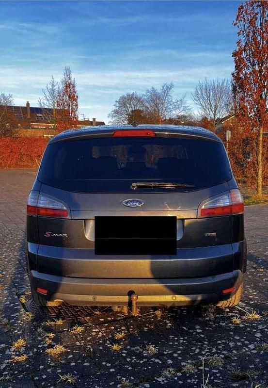 Gebraucht Ford S-MAX Titanium 131 PS (96 kW) 2007 Van / Kleinbus