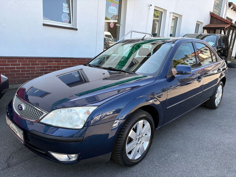 Blau Gebraucht 2004 Ford Mondeo Ghia Limousine | 1.990 € (Guter Preis) - Bild 1/4