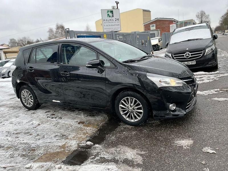 Gebraucht Toyota Verso 111 PS (81 kW) 2016 Schwarz Van / Kleinbus