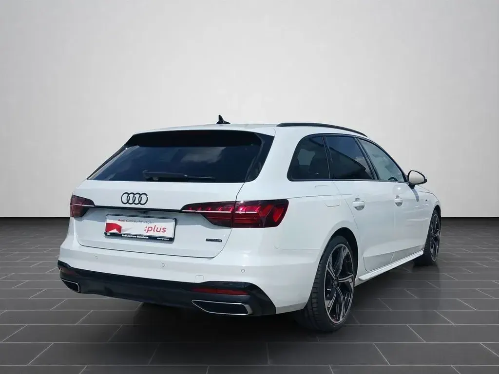 Gebraucht Audi A4 Advanced 204 PS (150 kW) 2023 Gletscherweiß metallic (metallic) Kombi
