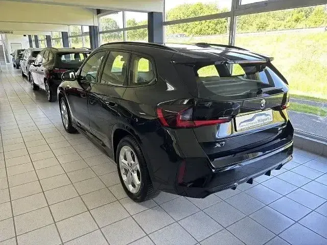 Gebraucht BMW X1 Sport Line 156 PS (114 kW) 2024 Black sapphire metallic (metallic) SUV
