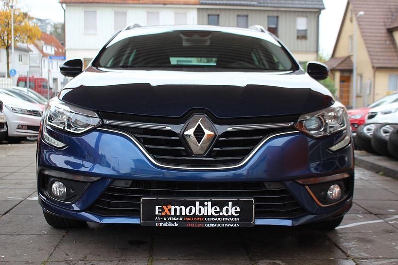 Gebraucht Renault Mégane GrandTour LIMITED 140 PS (102 kW) 2018 Blau Kombi